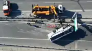 İstanbul'da Midibüs Devrildi: 12 Yaralı