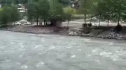 Fırtına Deresi'nde Kayıp Gencin Cansız Bedeni Çıkarılırken AFAD Botu Devrildi: 1 Personel Hayatını Kaybetti, 3 Personel Kurtarıldı