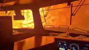 Kanada Ontario'da Orman Yangını Tren Hattını Kuşattı