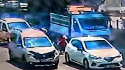 Adana Seyhan'da Trafik Kazası: Karşıya Geçmeye Çalışan 4 Yaşındaki Çocuk Yaşamını Yitirdi