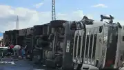 Ağrı'da Zincirleme Trafik Kazası: 1 Ölü, 4 Yaralı