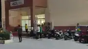 Burdur'da park halindeki araçta hareketsiz bulunan 21 yaşındaki genç hayatını kaybetti