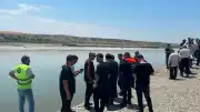 Diyarbakır Silvan'da Çayda Kaybolan Şahıs İçin Arama Çalışmaları Sürüyor
