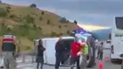Erzincan'da Minibüs Kazası: 16 Yaralı, 6'sı Çocuk
