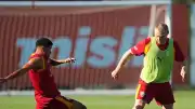 Galatasaray'da Yeni Sezon Hazırlıkları Çift İdmanla Sürdürülüyor