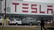 Tesla Sürücüsü Kazadan Hemen Önce Gaz Pedalına Tam Bastı: FSD Sistemi Devre Dışı Kaldı