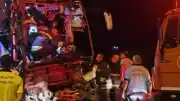 Gaziantep'te Otobüs ve Tır Çarpıştı: 2 Kişi Hayatını Kaybetti, 22 Yaralandı