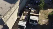 Karabük'te Bir Sitede Biriken 4 Kamyon Çöp Temizlendi