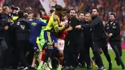 PFDK, Olaylı Galatasaray-Fenerbahçe Derbisinin Sevklerini Açıkladı: Abdülkerim ve Archie Brown'a "Saldırı" Maddesi Uygulanacak
