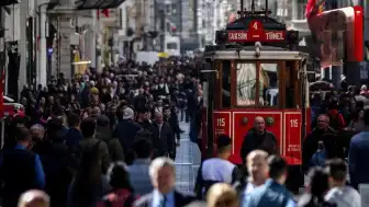 Türkiye'de Gençlerin Gelecek Kaygısı ve Çalışma Hayatındaki Dönüşüm Krizi