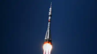 Rusya, yeni nesil Soyuz-5 roketini başarıyla fırlattı