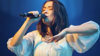 Şarkıcı Mitski'den İstanbul'da Konser: 'Keşke Türkçe şarkı söyleyebilseydim!'