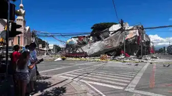 Filipinler'de 7.8 Büyüklüğünde Deprem: 15 Can Kaybı, Tsunami Alarmı