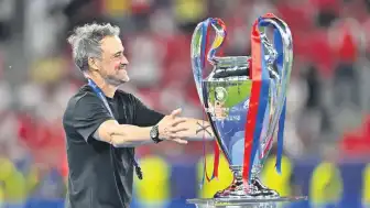 PSG, Luis Enrique Liderliğinde Şampiyonlar Ligi'nde Zirveye Yerleşti