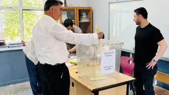 Tavşantepe Mahallesi'nde Muhtarlık Seçimi Güvenlik Önlemleri Altında Yapılıyor