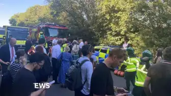 Bedford'da Tren Kazası: İki Yolcu Treni Çarpıştı
