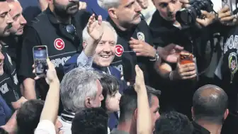 Aziz Yıldırım: Fenerbahçe'de Ayrılıklara İzin Vermeyeceğiz
