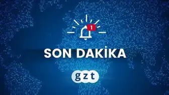Sultangazi'de 4 Katlı Binada Yangın Çıktı: Alevler Komşu Binaya Sıçradı