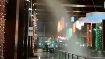 Bursa'da Alışveriş Merkezinde Yangın Söndürme Sistemi Devreye Girdi, Vatandaşlar Panikledi