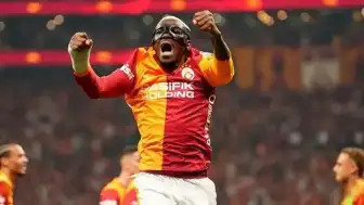 Galatasaray Forması Giyen Victor Osimhen Geleceği Hakkında Açıklama Yaptı