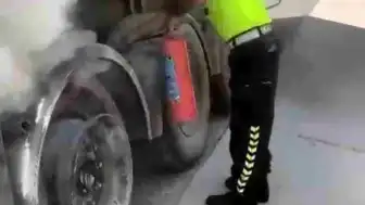 Şanlıurfa'da Alev Alan Tankere Jandarma Müdahale Etti