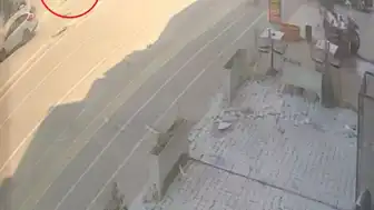Bursa'da Yaya Geçidinde Otomobil Kadına Çarptı: Ağır Yaralandı