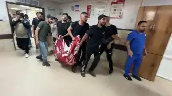 Gazze'deki Bureyc Mülteci Kampı'na düzenlenen saldırıda el-Cezire kameramanı dahil 6 kişi yaşamını yitirdi