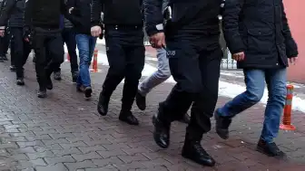 Manavgat Belediyesi'nde Yolsuzluk Operasyonu: Eski Başkan Şükrü Sözen Tutuklandı, 3 Şüpheli Gözaltında