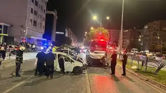 Samsun'da Zincirleme Kazada 5 Kişi Yaralandı