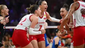 Filenin Sultanları Çin'i 3-2 Mağlup Etti