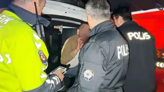 Aksaray'da Alkollü Sürücü Park Halindeki Araca Çarptı: 2.30 Promil Alkol ve 50 Bin TL Ceza