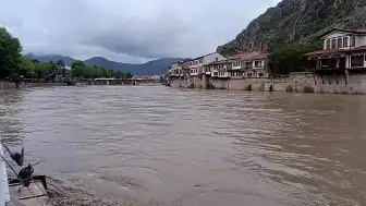 Amasya ve Taşova'da Eğitime Bir Gün Ara Verildi