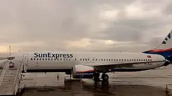 Antalya Uçağına 'Bomba' İhbarı: Londra'ya Acil İniş Yaptı