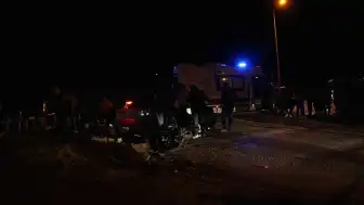 Antalya'da Çöp Kamyonu ile Motosiklet Çarpıştı: 2 Kişi Hayatını Kaybetti