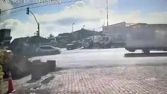 Arnavutköy'de Zincirleme Kaza: 1'i Ağır 5 Yaralı