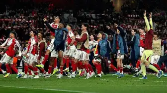 Arsenal, 22 Yıl Sonra Şampiyonluğa Ulaştı