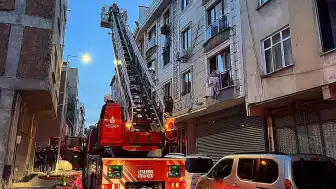 Bağcılar'da Apartman Dairesinde Yangın Çıktı