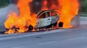 Bursa'da Seyir Halindeki Otomobil Alev Aldı