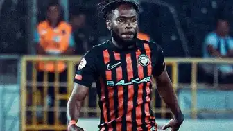 Çorum FK'nın Süper Lig'e Yükseldiği Maçta A.'ın Babası Vefat Etti