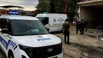 Elektrik direğinden düşen hurdacı hayatını kaybetti