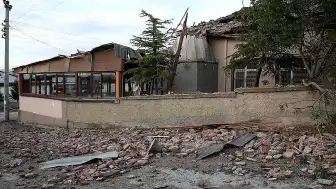 Eskişehir'de Yıldırım Caminin Minare Yıkıldı