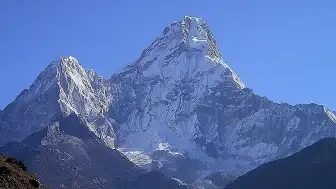 Everest Dağı Tırmanış Rotası Açıldı