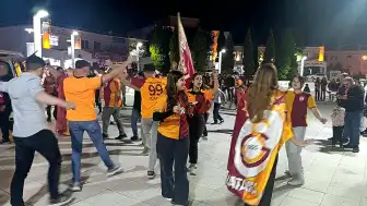 Galatasaray'ın 26. Şampiyonluğu Selendi'de Coşkuyla Kutlandı