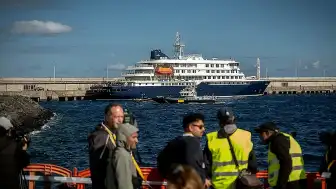 Hantavirüs salgınıyla mücadele eden MV Hondius gemisi Hollanda'ya ulaştı: Karantina süreci başladı