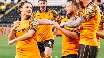 Hull City Premier Lig'e Yükselme Yolunda: Millwall Maçı Canlı Yayınlanacak