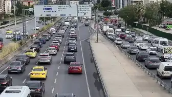 İstanbul'da Trafik Yoğunluğu Yüzde 51'e Ulaştı