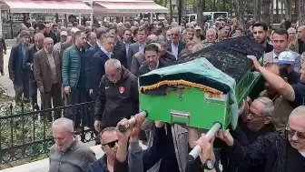 İzmir'de Öldürülen Emine Dönmez'in Cenazesi Konya'da Toprağa Verildi