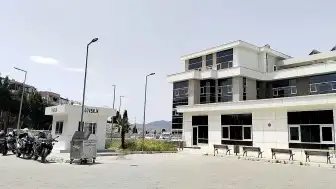 İzmir'de Şantiyede Yanmış Kadın Cesedi Bulundu: Bir Gözaltı Var