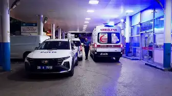 İzmir'de Top Kapma Anında Servis Aracının Altında Kalan 6 Yaşındaki Çocuk Hayatını Kaybetti