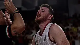 Karşıyaka Basketbol, Son Saniyede Bursaspor'u Devirerek Ligi'nde Kaldı